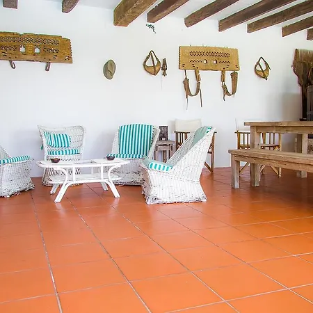 Holiday home Liiiving In Ofir | Manor Pool House *